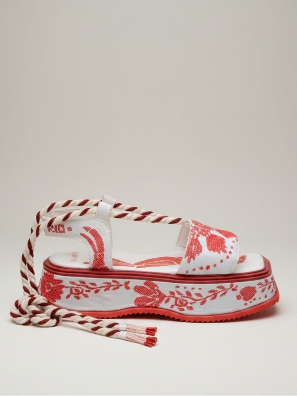 Farm Rio Red Embroidery Cross Stitch Flatform Ankle Lace Up Sandals 10 New $285